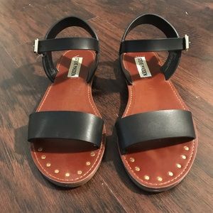 Steve Madden black sandals